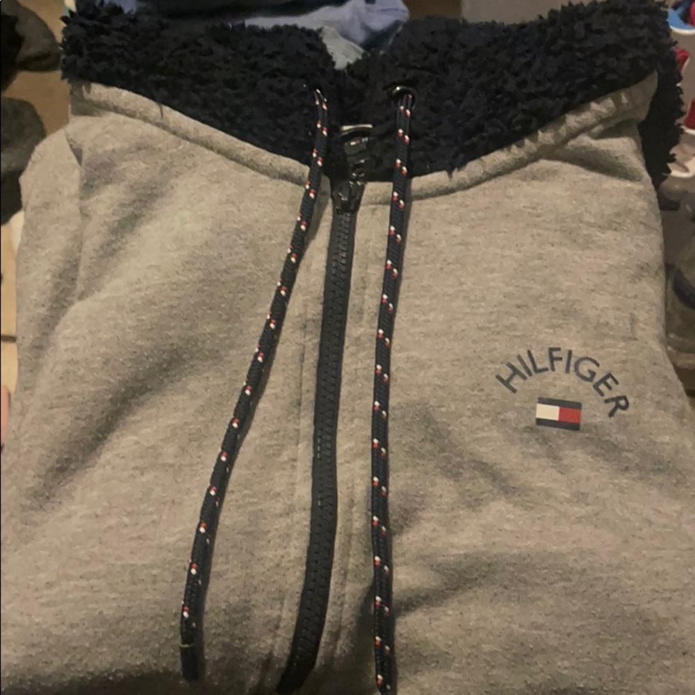 Tommy Hilfiger sweater